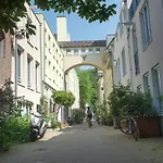 Отель Rembrandtplein