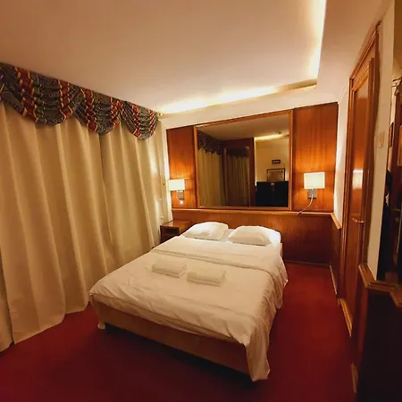 Rembrandtplein מלון אמסטרדם