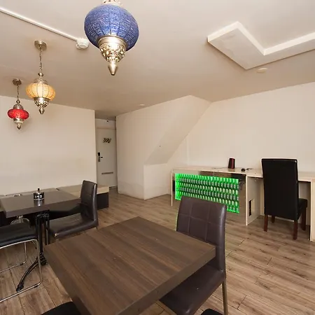 Rembrandtplein מלון אמסטרדם