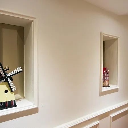 Rembrandtplein מלון