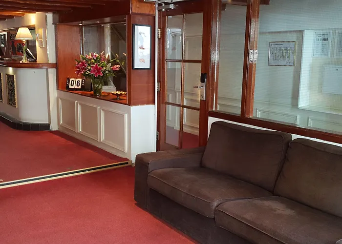 Отель Rembrandtplein