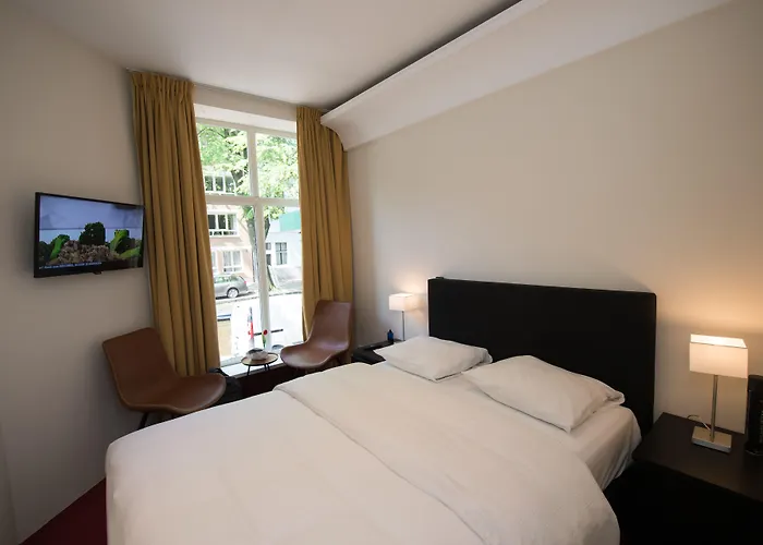 Rembrandtplein * Amsterdam