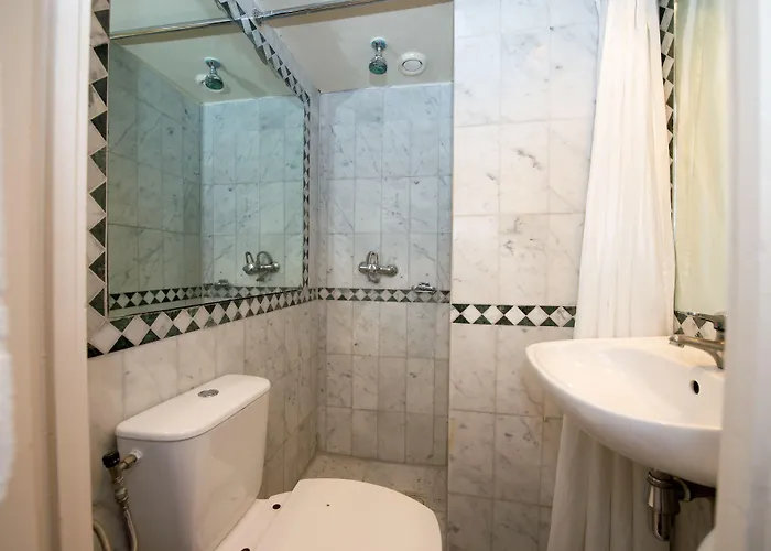 Rembrandtplein Hotel *