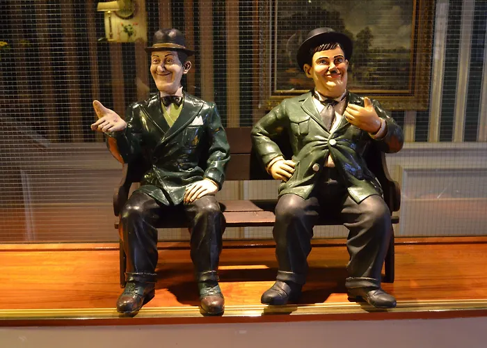 Rembrandtplein Отель Амстердам