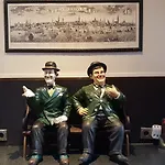 Rembrandtplein 호텔 *